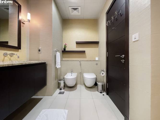 1b-Tiara Tanzanite-504 By Bnbme Homes