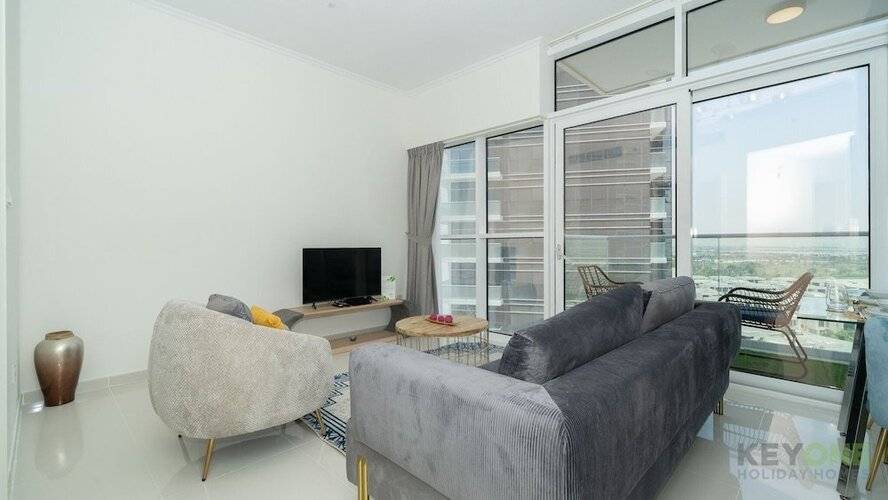 Elegant 1br Suite In Damac Hills
