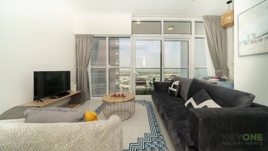 Elegant 1br Suite In Damac Hills
