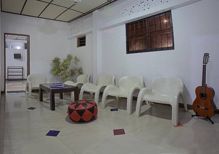 Aura City Hostel