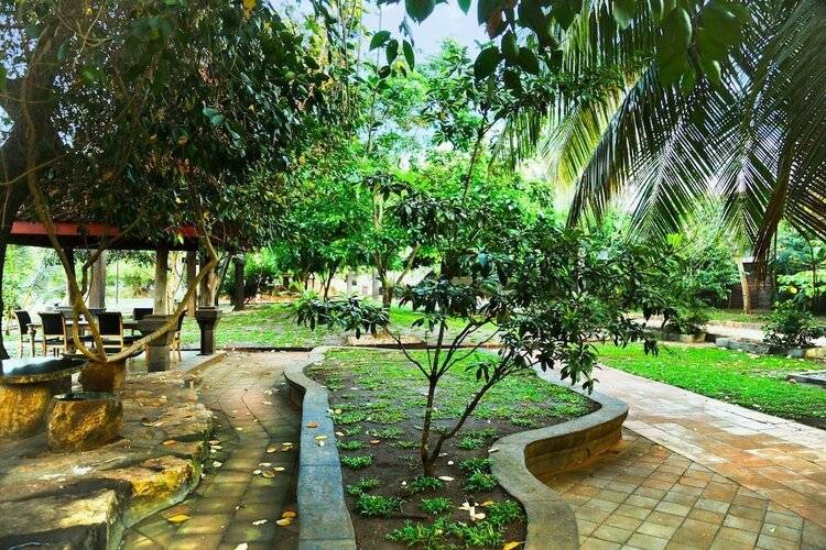 Avasta Resort & Spa