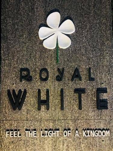 City Royal White Tourist Rest