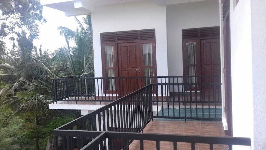 Padmasiri Holiday Resort