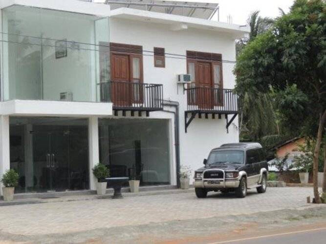 Padmasiri Holiday Resort