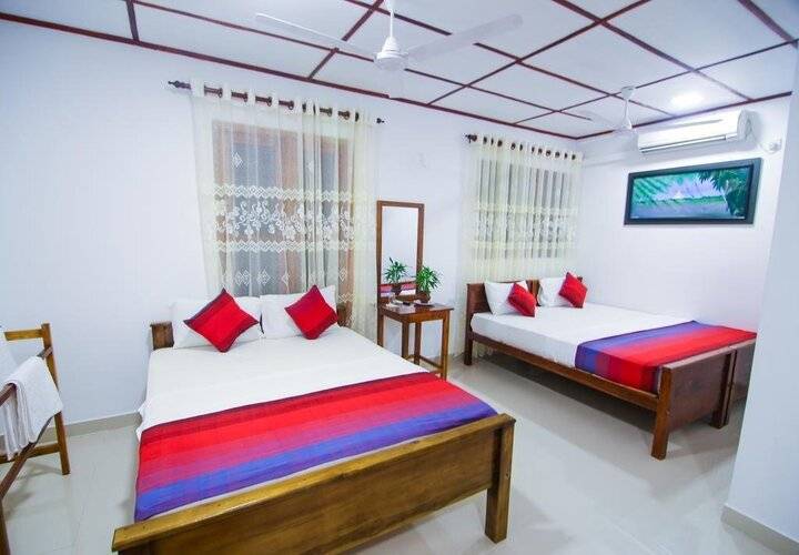 Thilaka City Hotel