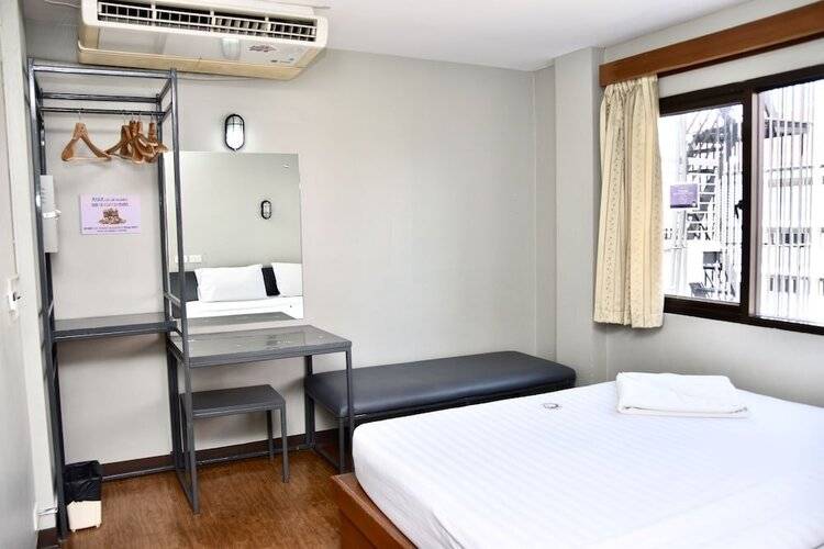 Mad Monkey Bangkok Hostel (Adults Only 18+)