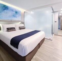 $item['hotel']['name']