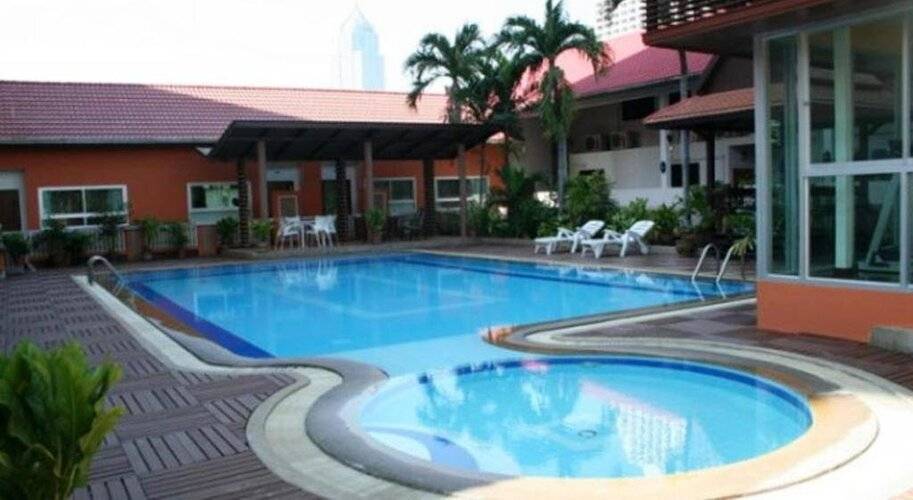 Teja Lakeview Apartments