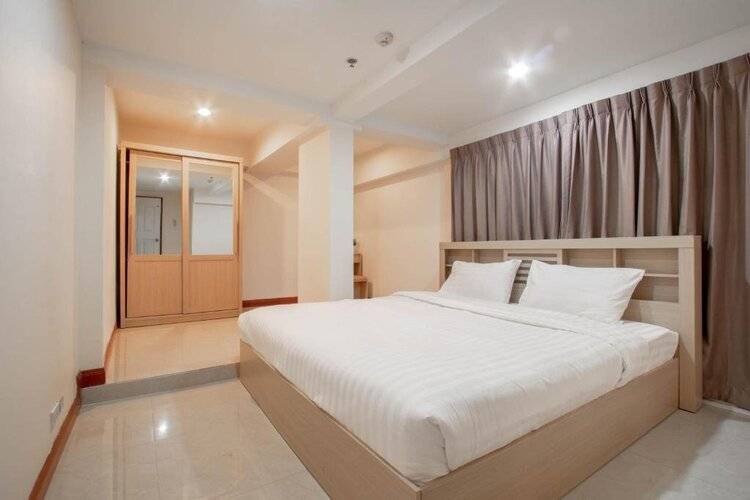 Teja Lakeview Apartments
