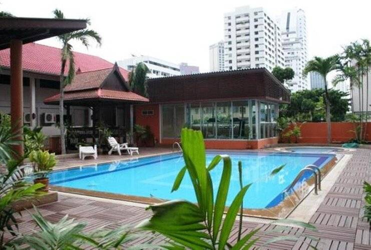 Teja Lakeview Apartments