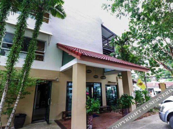 Nida Rooms Dino Park Karon