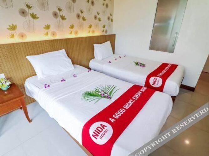 Nida Rooms Dino Park Karon