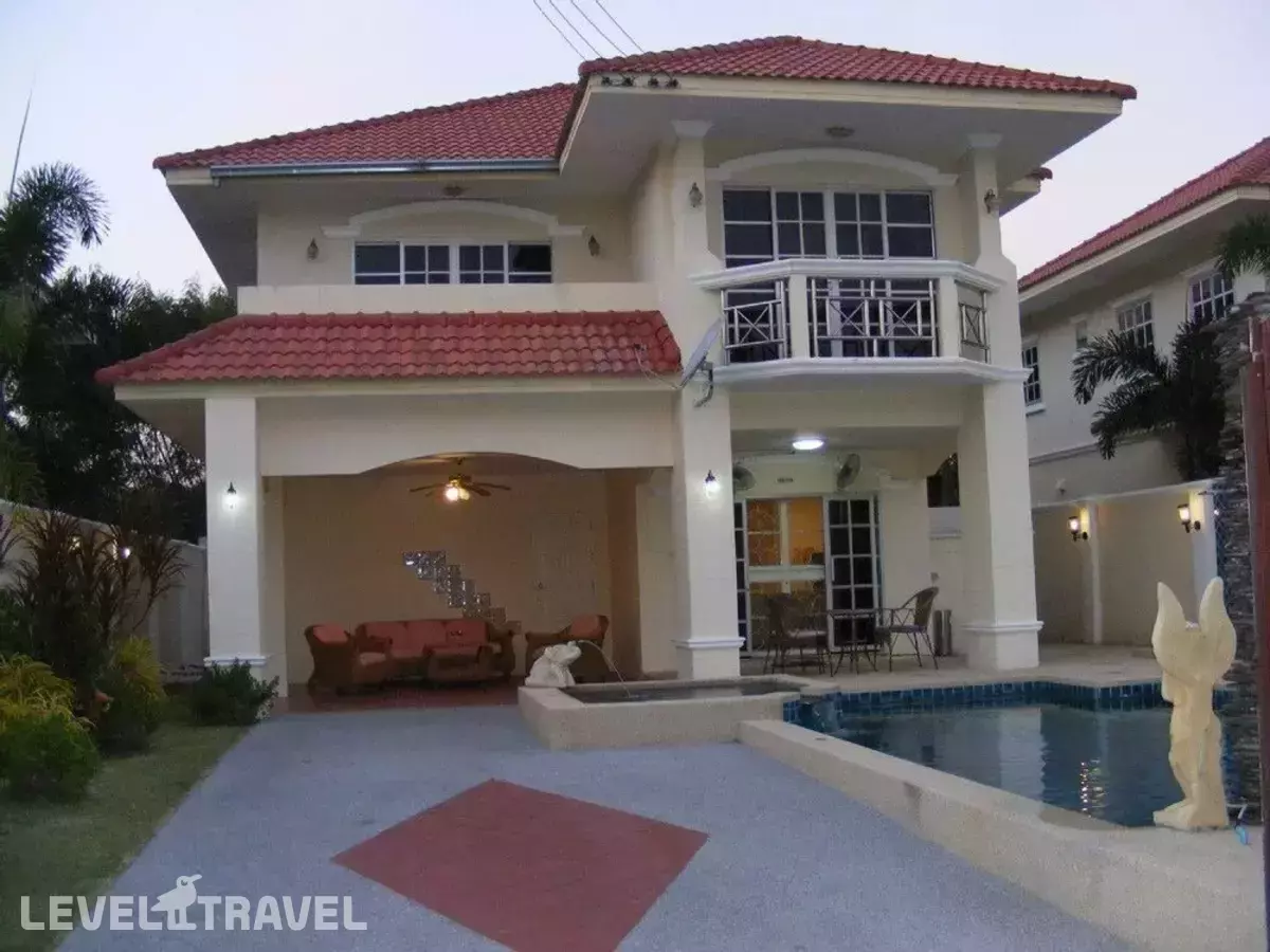 4 Bedroom Villa Private Pool Central Pattaya
