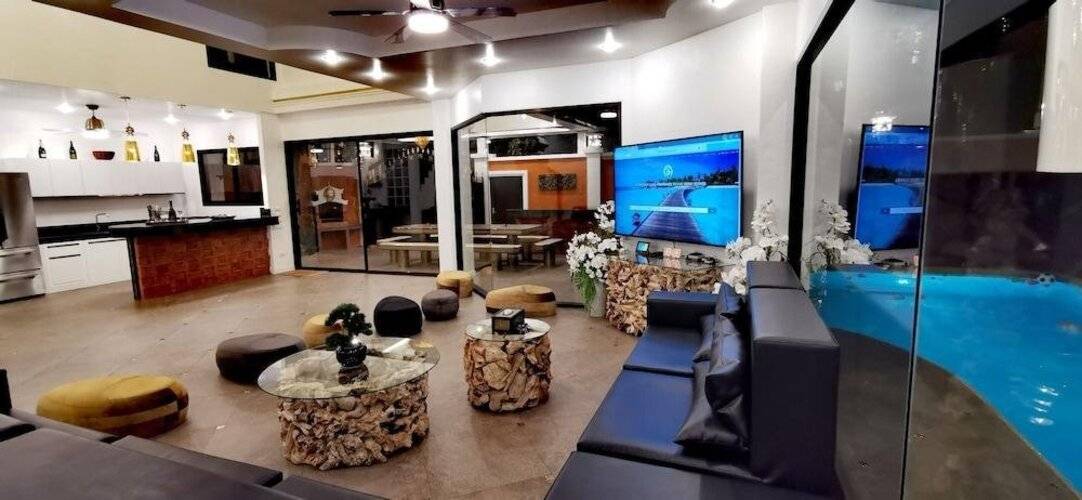 Tucheland Luxury Villa Pattaya Walking Street 7 Bedrooms Private Pool