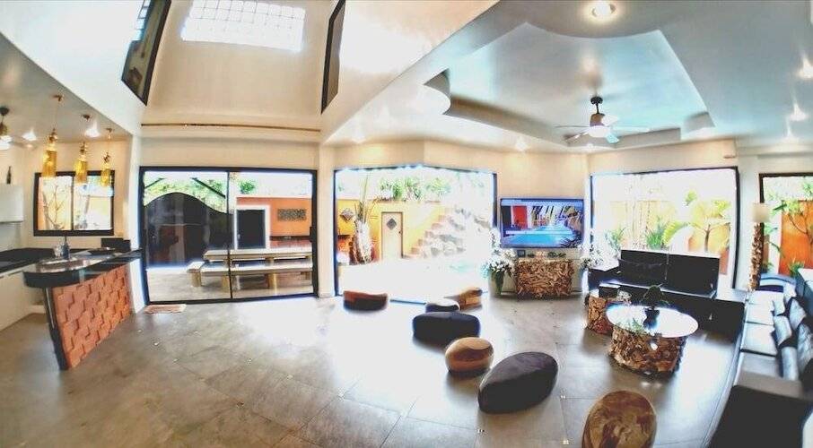 Tucheland Luxury Villa Pattaya Walking Street 7 Bedrooms Private Pool