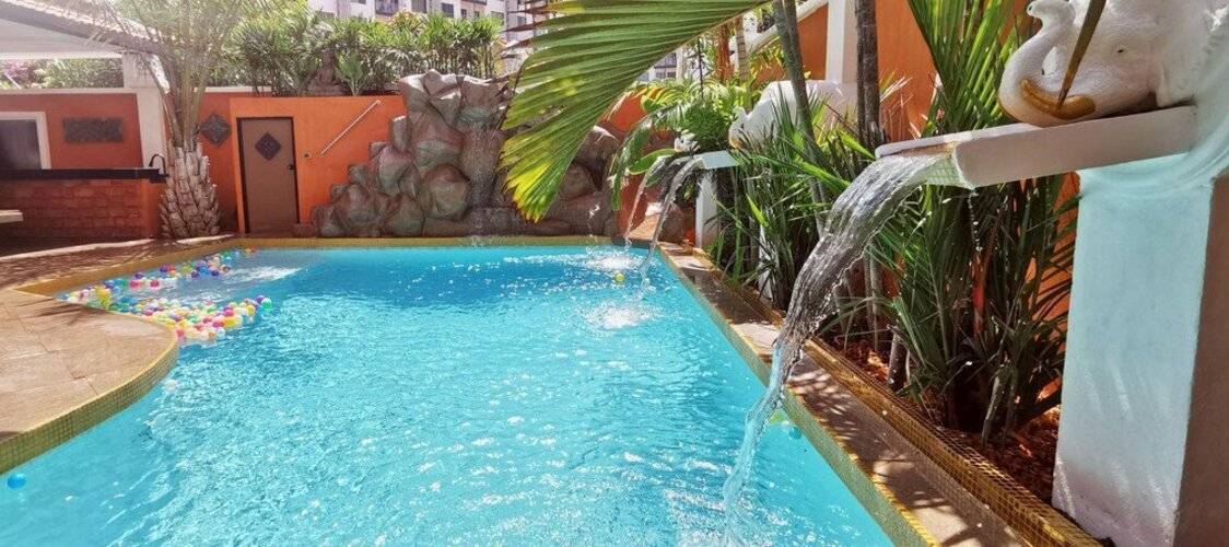 Tucheland Luxury Villa Pattaya Walking Street 7 Bedrooms Private Pool