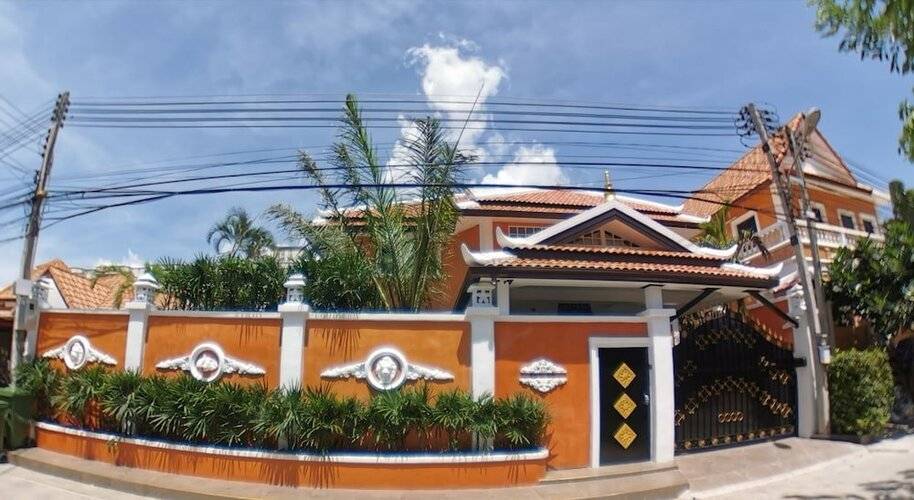 Tucheland Luxury Villa Pattaya Walking Street 7 Bedrooms Private Pool