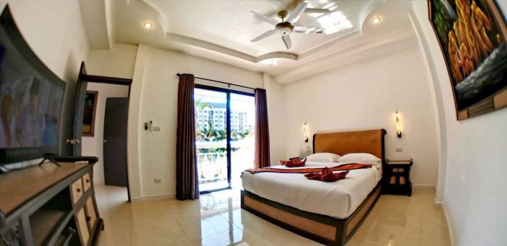 Tucheland Luxury Villa Pattaya Walking Street 7 Bedrooms Private Pool