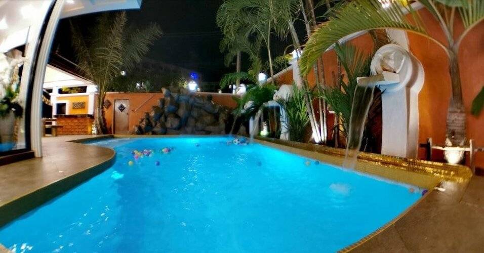 Tucheland Luxury Villa Pattaya Walking Street 7 Bedrooms Private Pool