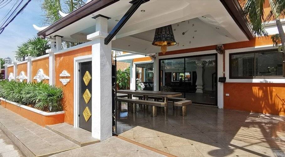 Tucheland Luxury Villa Pattaya Walking Street 7 Bedrooms Private Pool