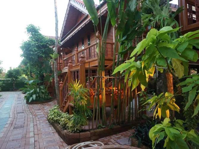 Ruenthai Boutique