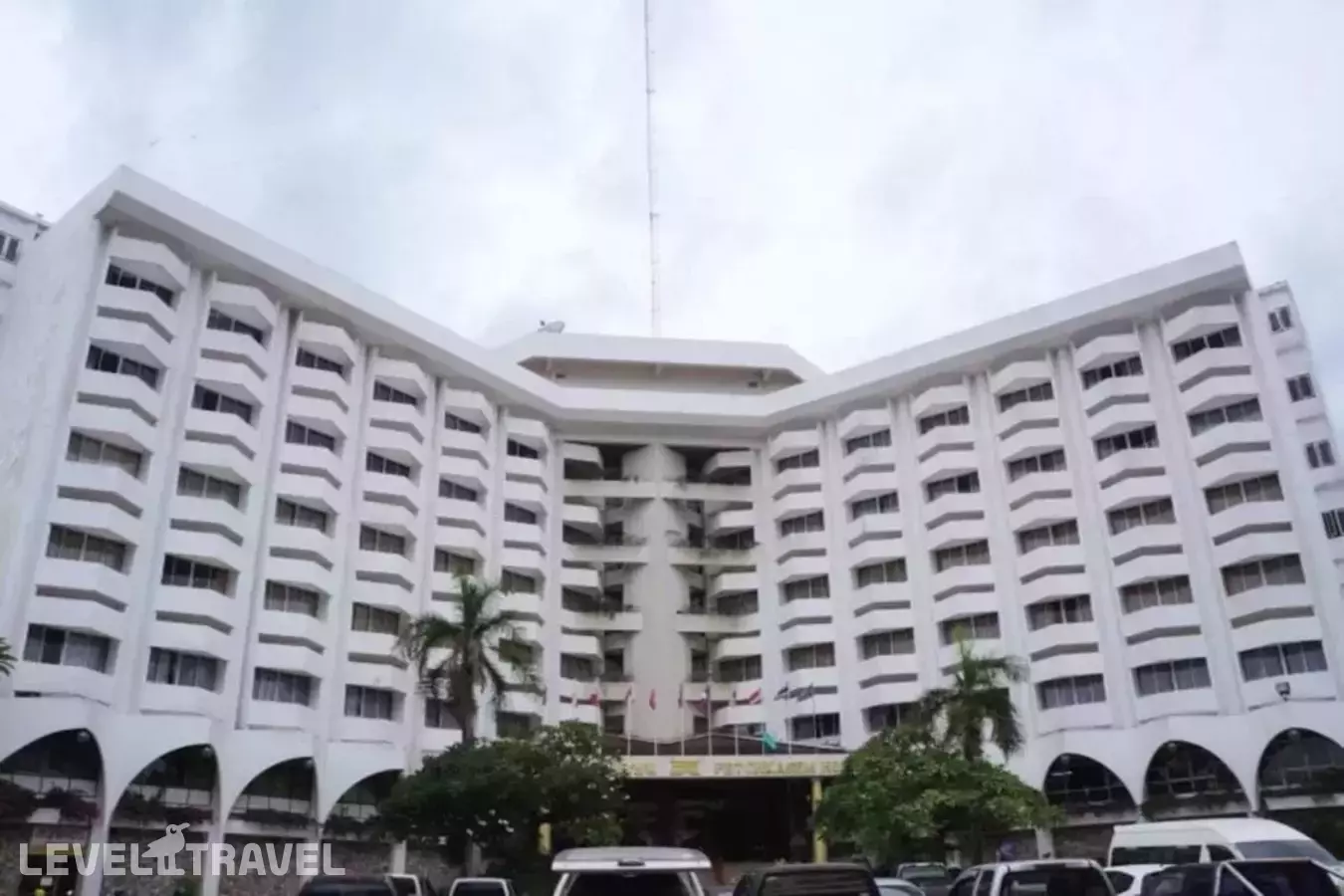 Hotel Petchkasem Grand