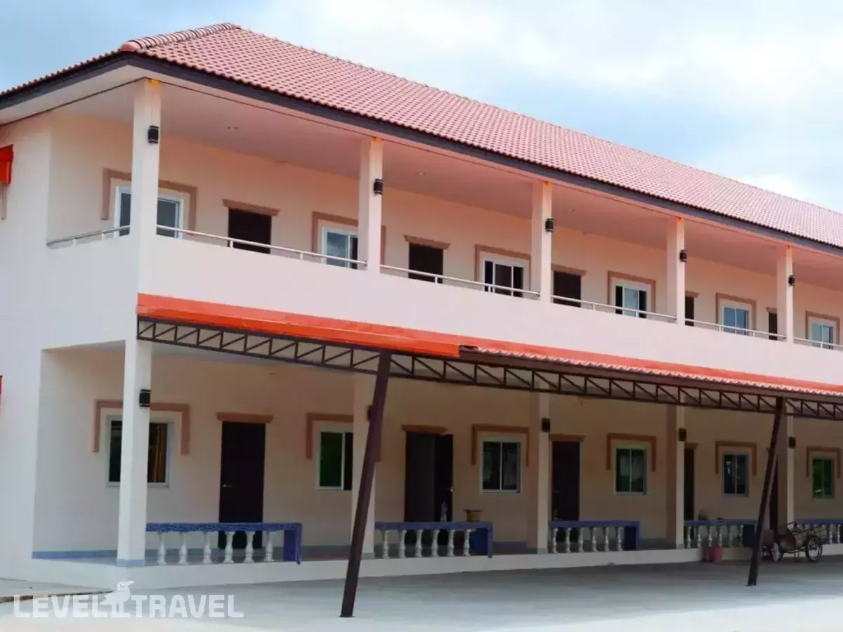 The Phant Hotel