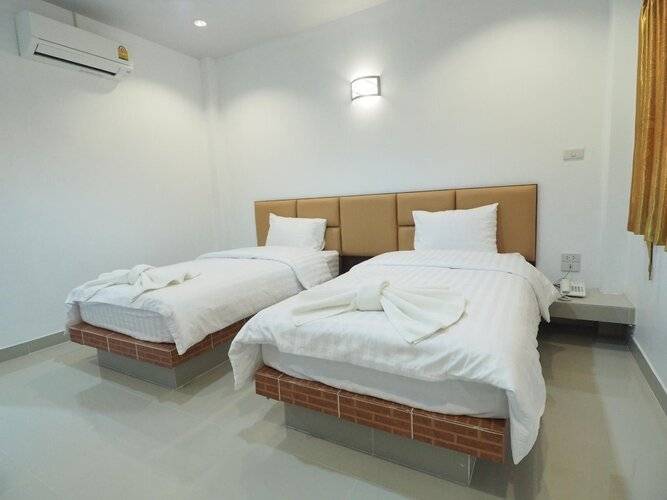 The Phant Hotel