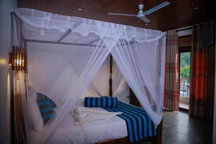 Hotel City Grand Ella