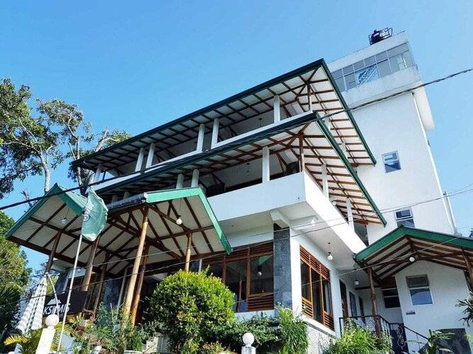 Lakshmis Hotel
