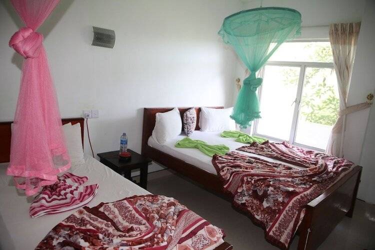 Senevi 9 Arch Homestay