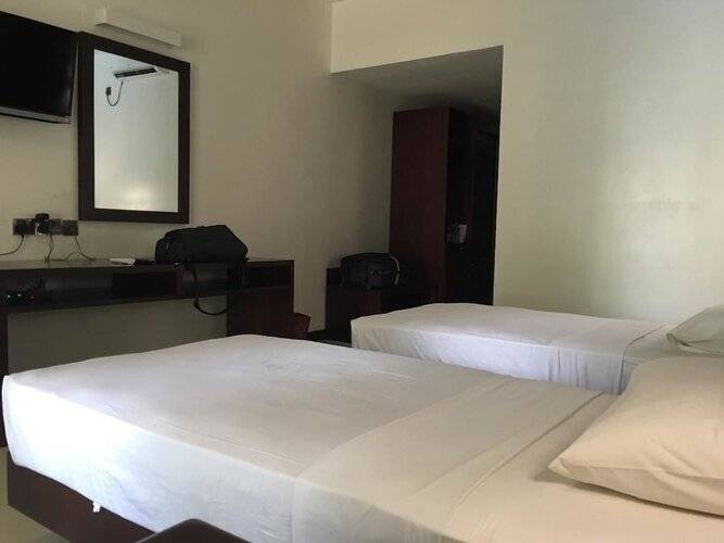 Miridiya Lake Resort