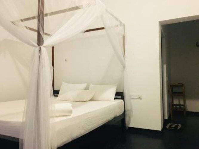 Surf & Relax Inn Arugambay