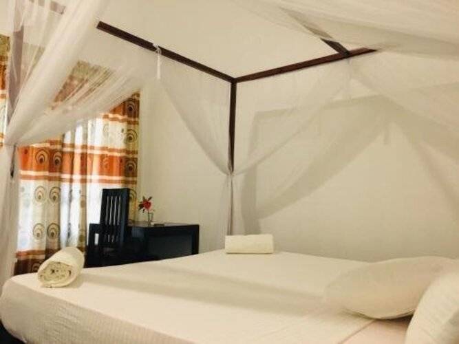 Surf & Relax Inn Arugambay