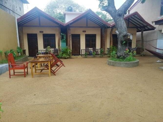 Surf & Relax Inn Arugambay