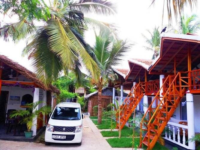 Beach Wave Hotel