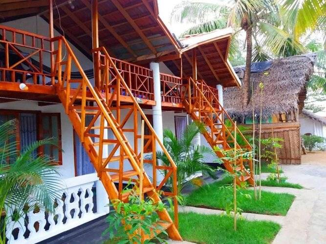 Beach Wave Hotel