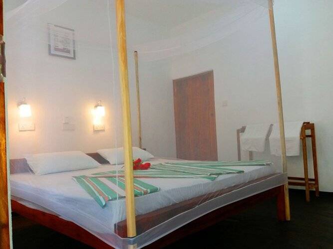 Beach Wave Hotel