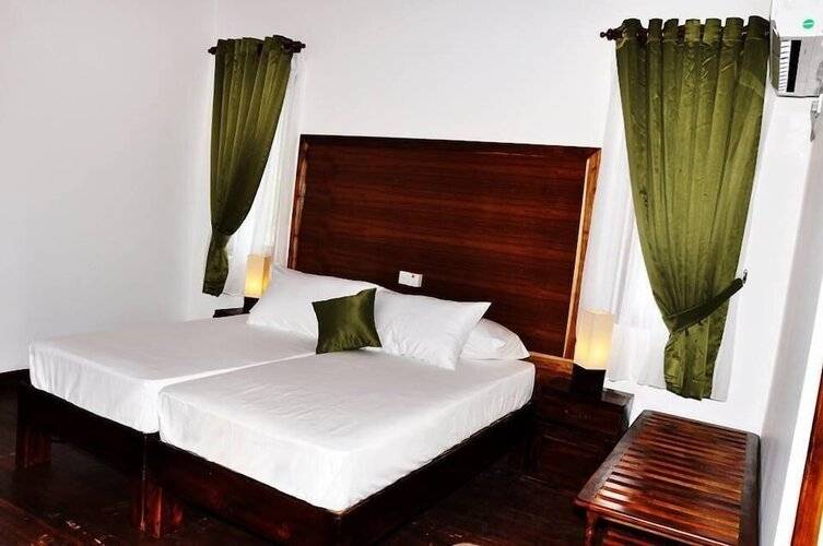 Hotel Naaval