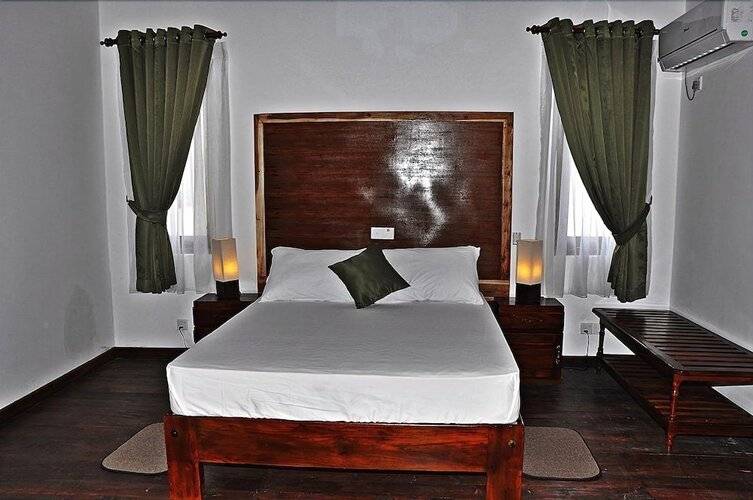Hotel Naaval