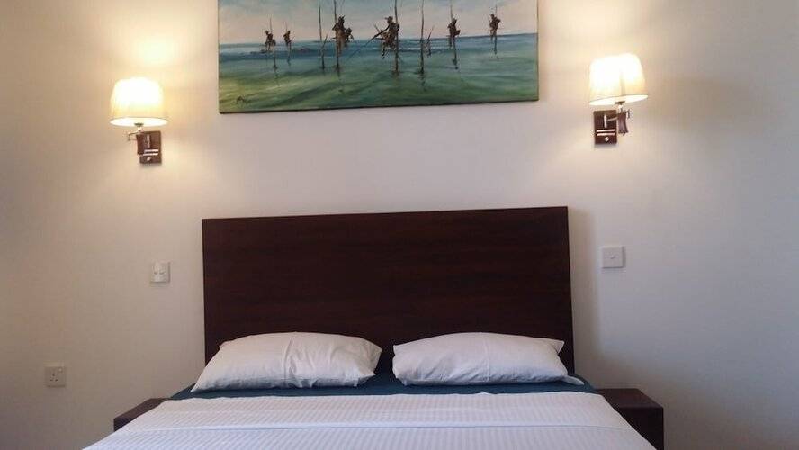 Airport Beach Villa
