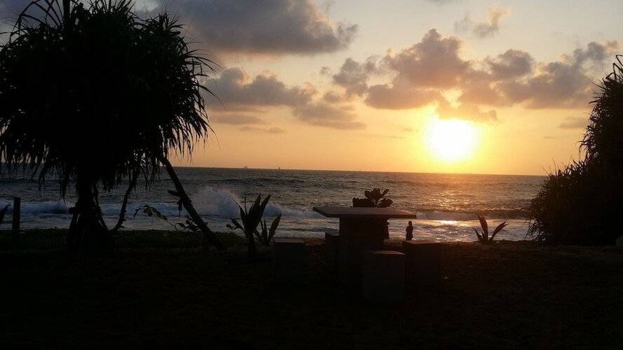 Airport Beach Villa