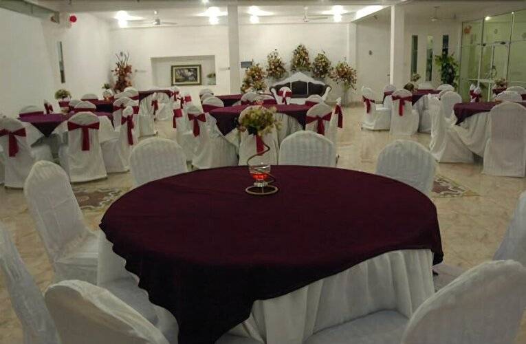 Aubrona Hotel