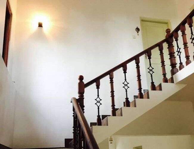Una J Villa