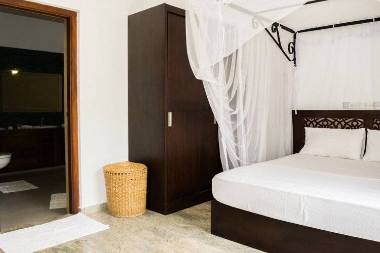 Villa White Queen