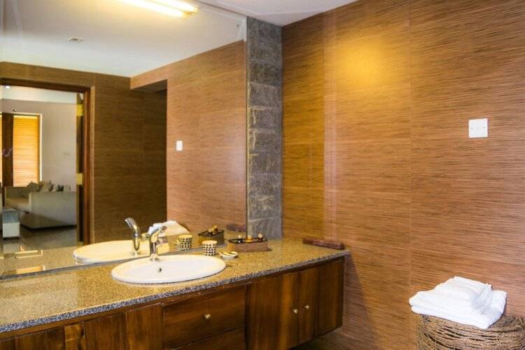 Villa White Queen
