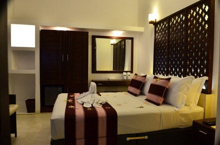 56 By Deco