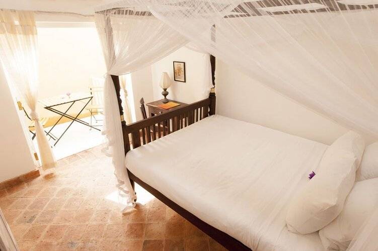 Mango House