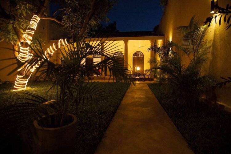 Mango House