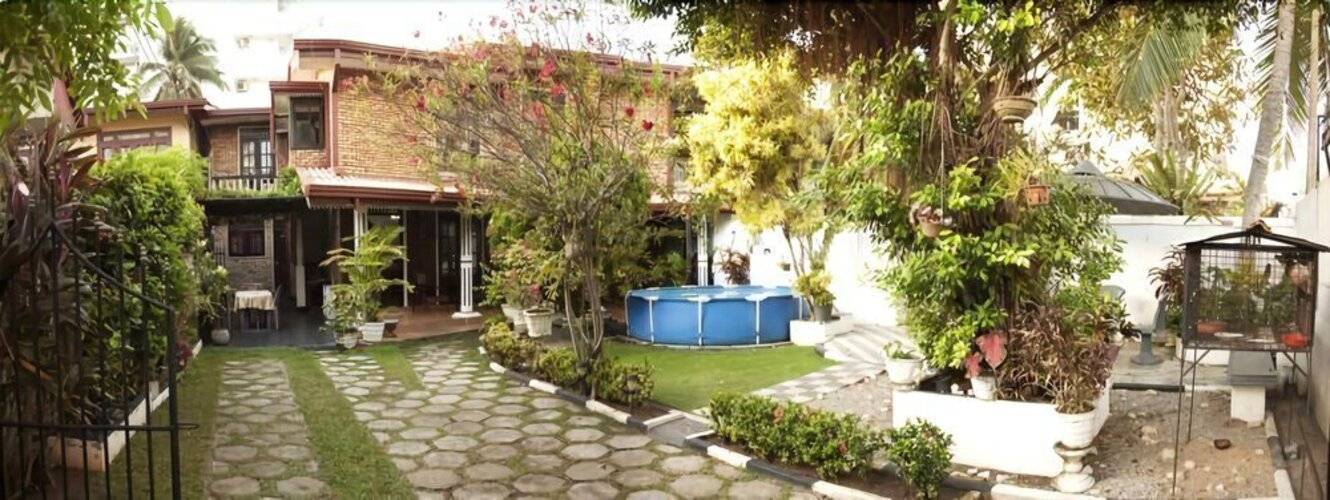 Colombo Lavinia Beach Hostel